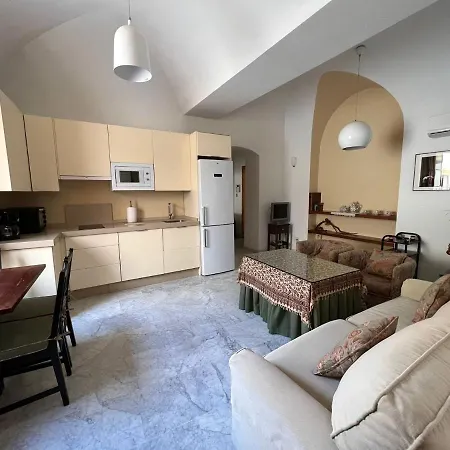 Calle De La Convalecencia * قرطبة